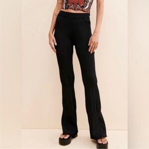 En Saidon knit cinched pants